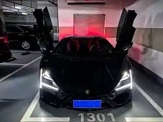 Lamborghini Revuelto 2023 6.5L PHEV Standard