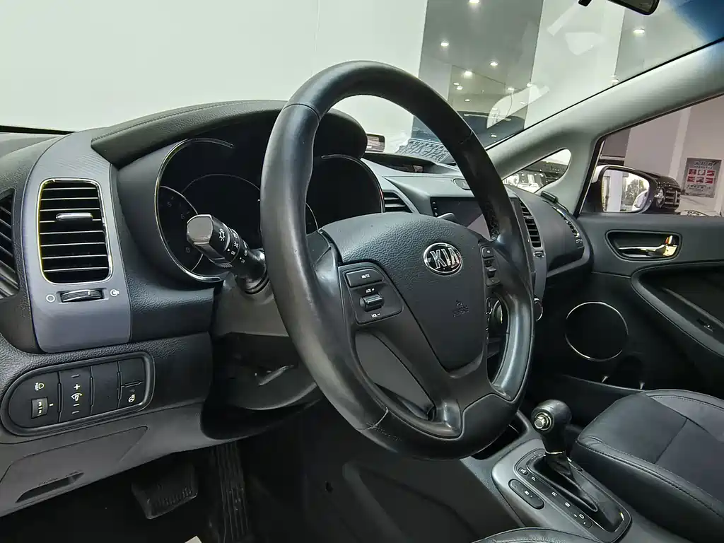 Kia K3 — миниатюра 14