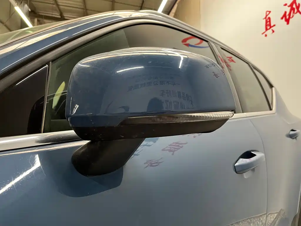 Volvo XC40 — миниатюра 5