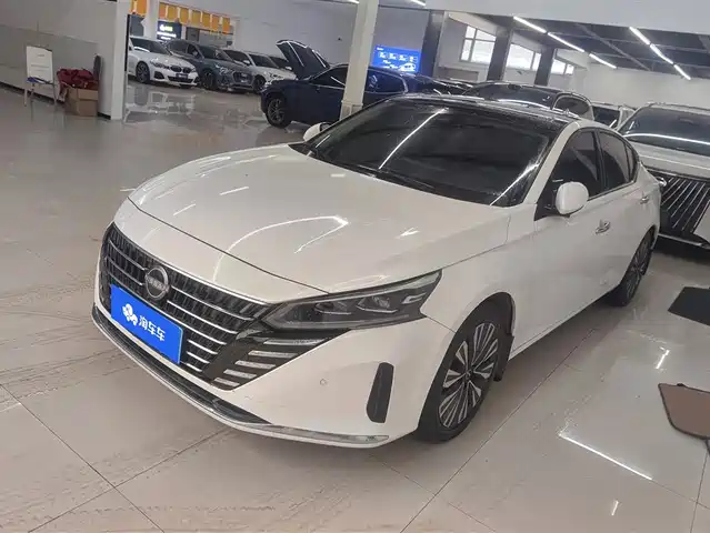 NISSAN TEANA 2024