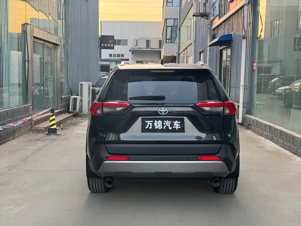 TOYOTA RAV4 RONGFANG