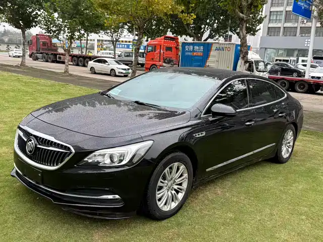 BUICK LACROSSE 2017