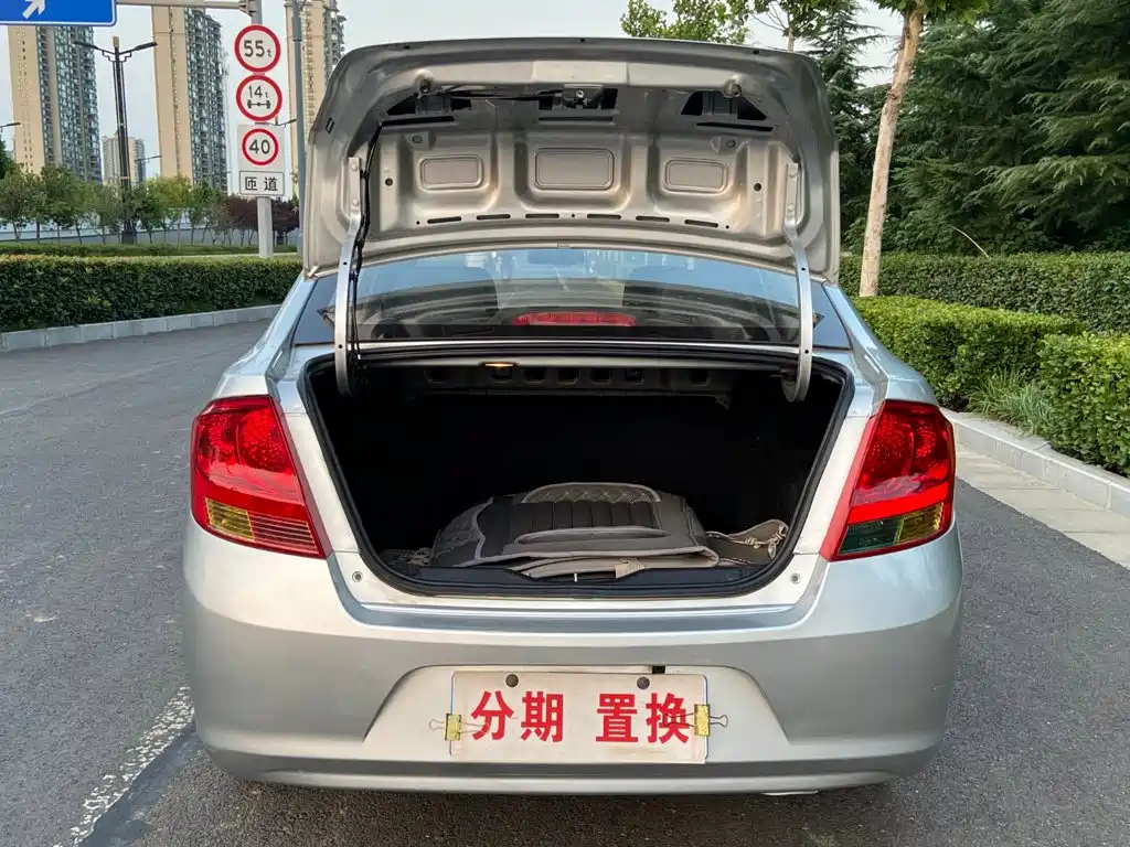 Chevrolet Sail — миниатюра 17