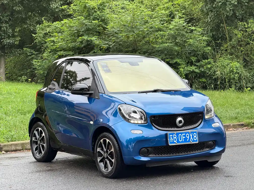 Smart fortwo 2015 1.0L 52