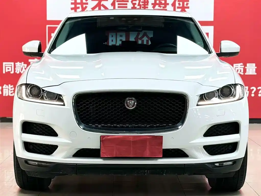 Jaguar F-Pace 2018 2.0T Premium
