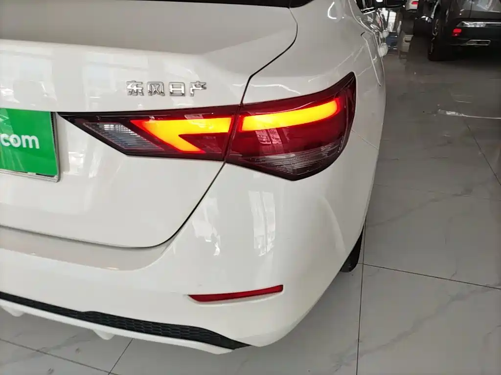 Nissan Sylphy — миниатюра 8