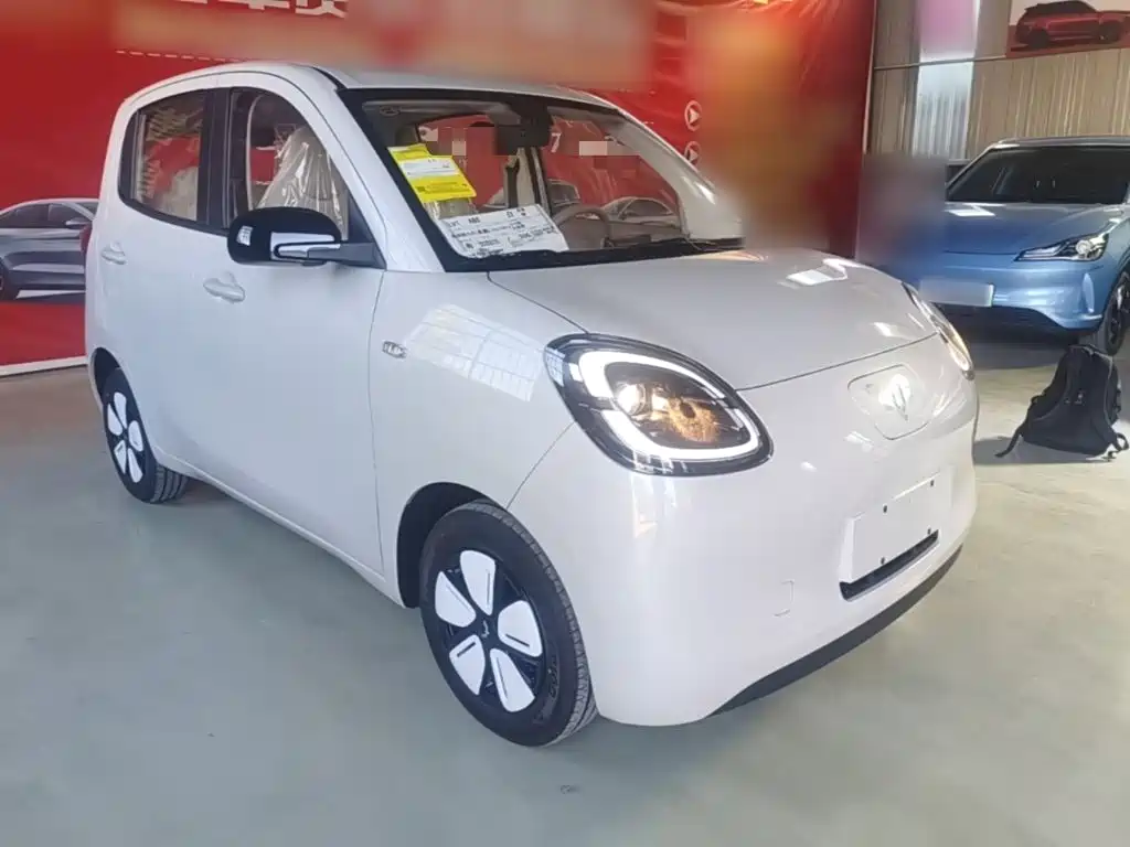 Wuling MINIEV — миниатюра 4