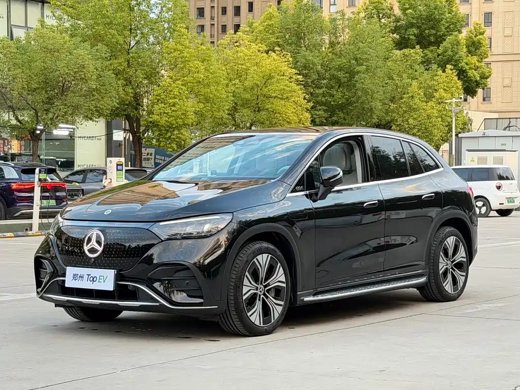 Mercedes-Benz EQE SUV
