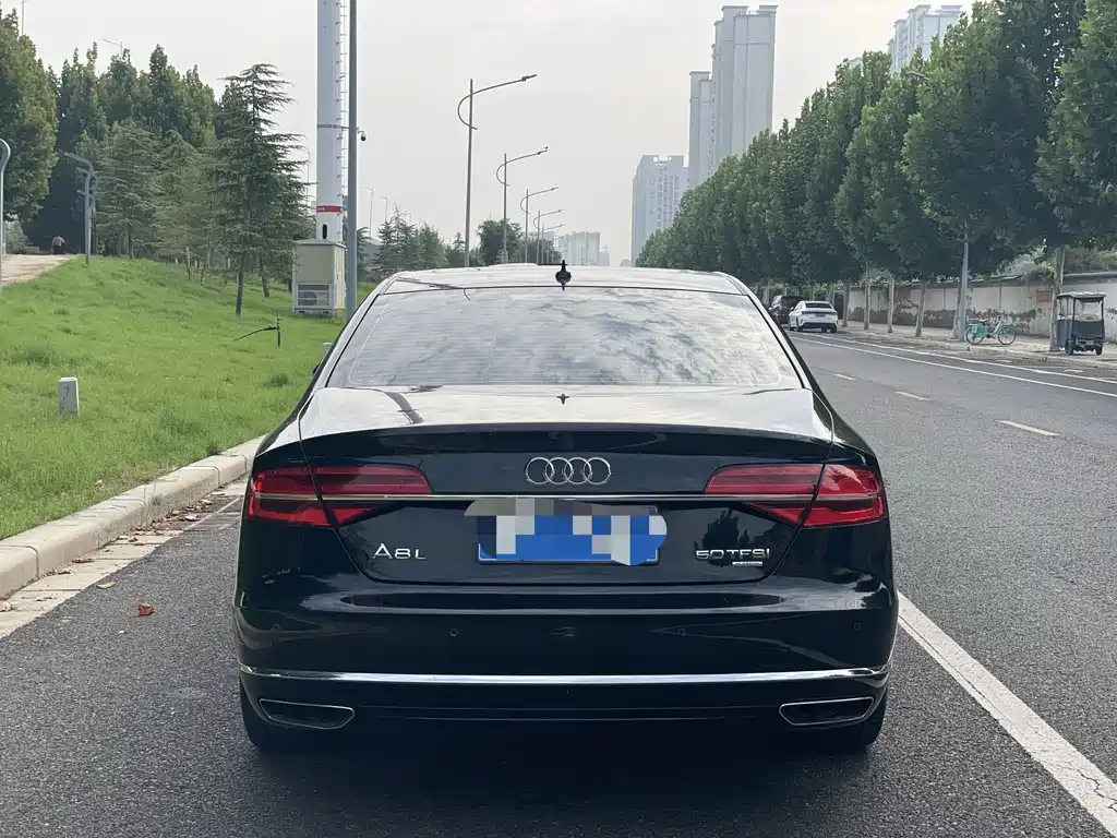 Audi A8 — миниатюра 9