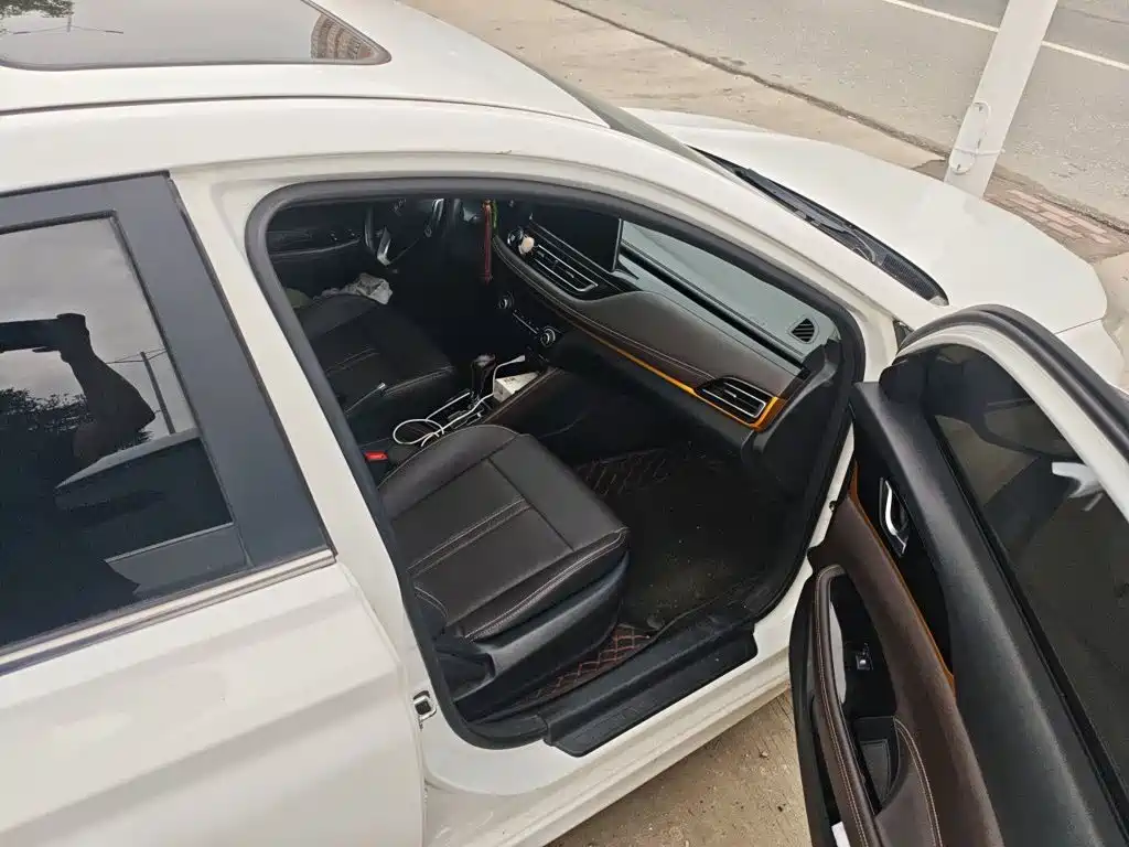 Changan Eado DT — миниатюра 18