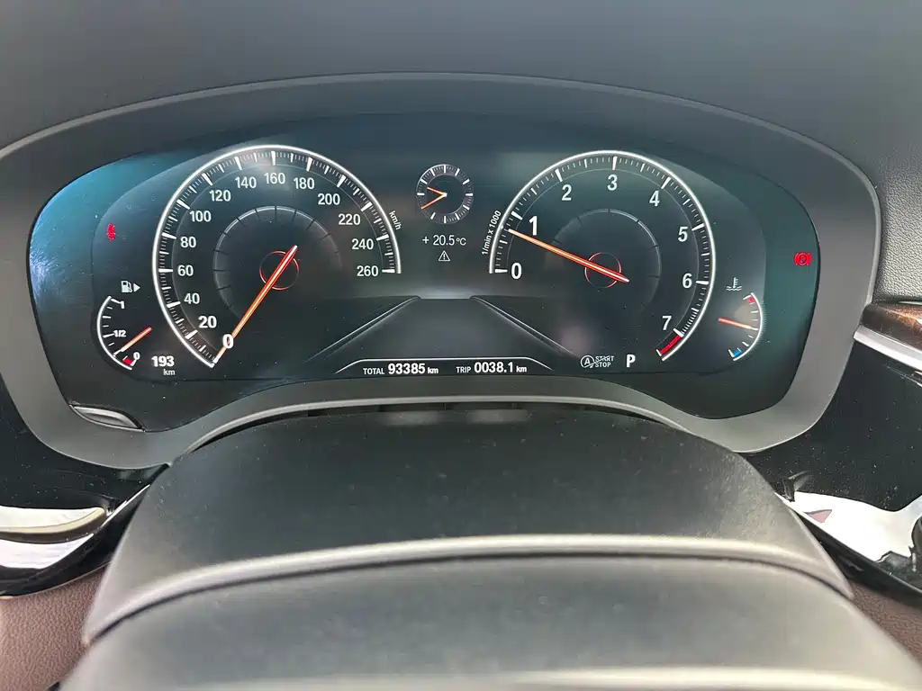 BMW 5 Series — миниатюра 14