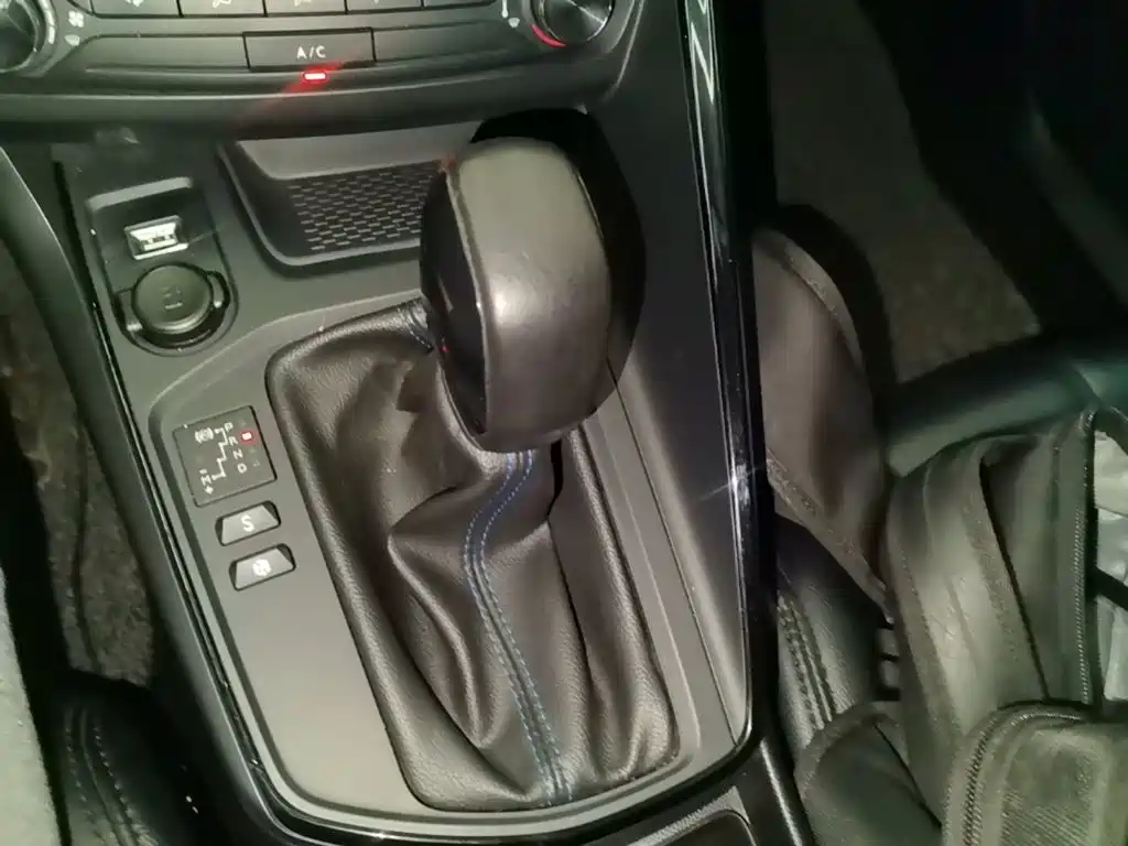Peugeot 308 — миниатюра 14