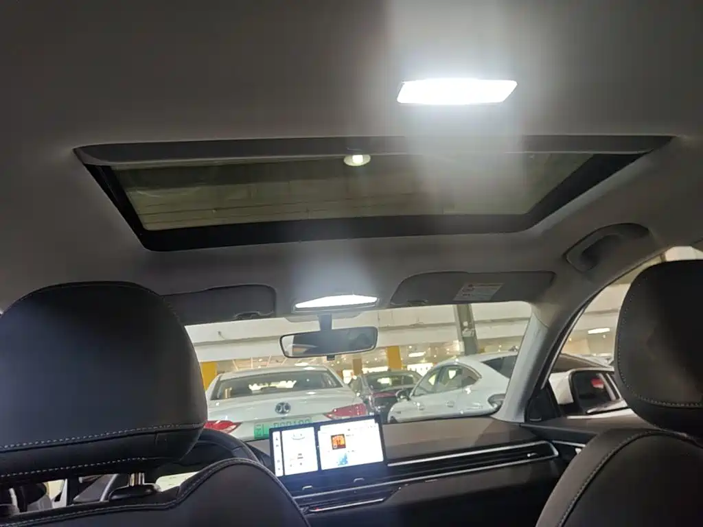 Geely Emgrand — миниатюра 18