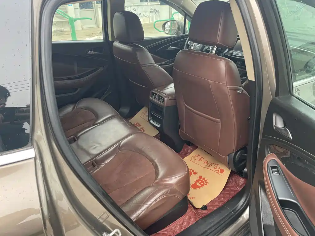 Buick Envision Plus — миниатюра 9