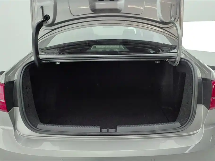 Volkswagen Sagitar 2018 280TSI DSG