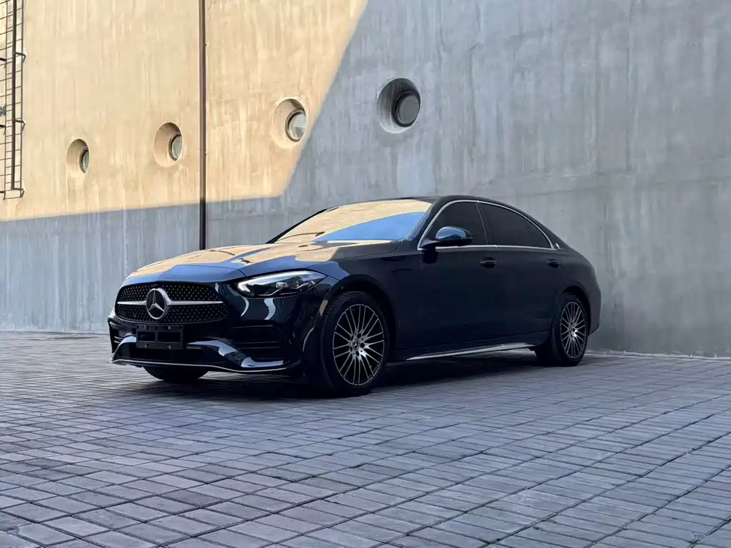 Mercedes-Benz C-Class 2025