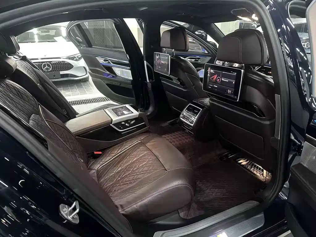 BMW 7 Series 7 2022 740Li xDrive Executive Luxury