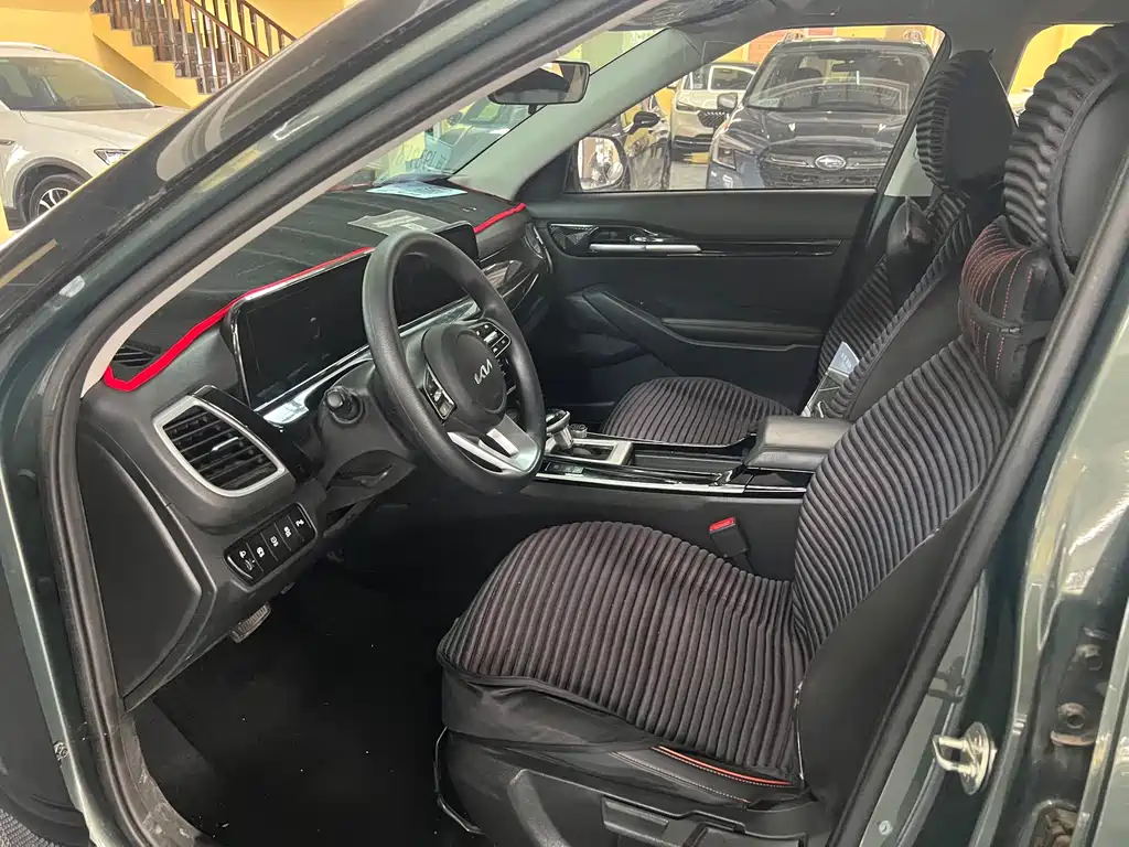 Kia Seltos — миниатюра 12