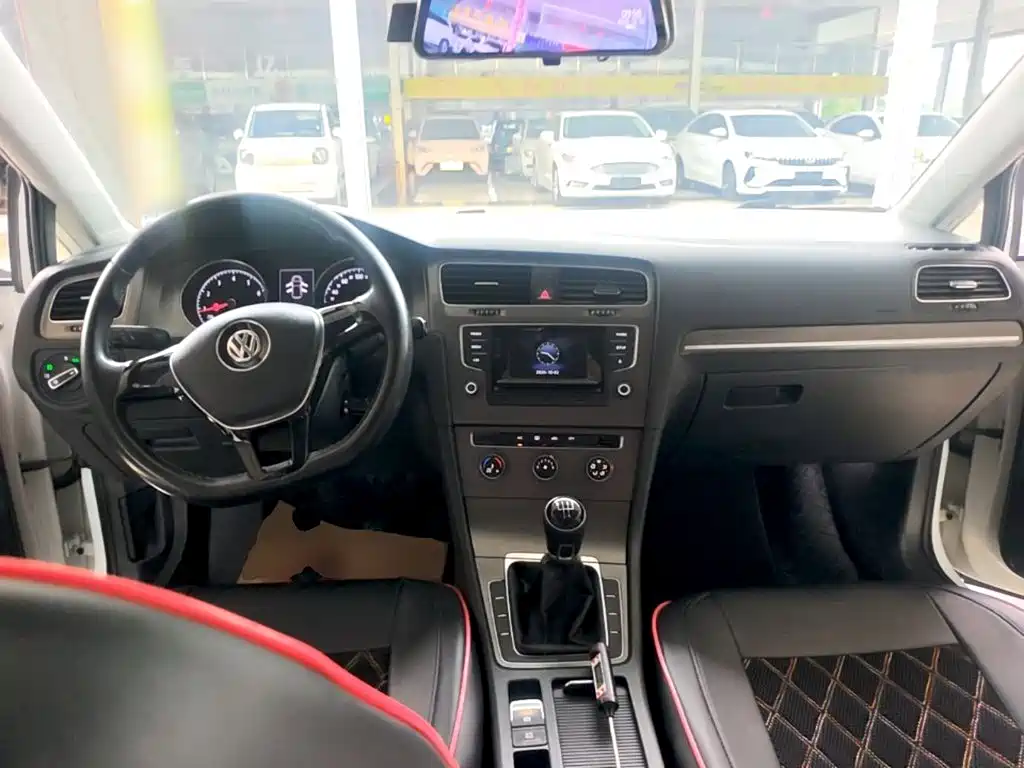 Volkswagen Golf — миниатюра 10