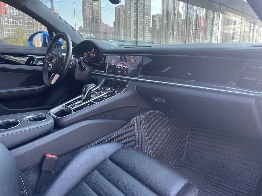 Porsche Panamera — миниатюра 10
