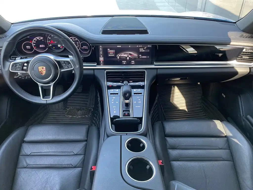 Porsche Panamera — миниатюра 12