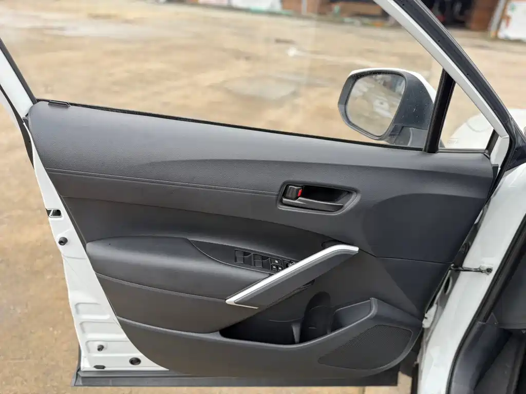 Toyota Corolla Cross — миниатюра 4