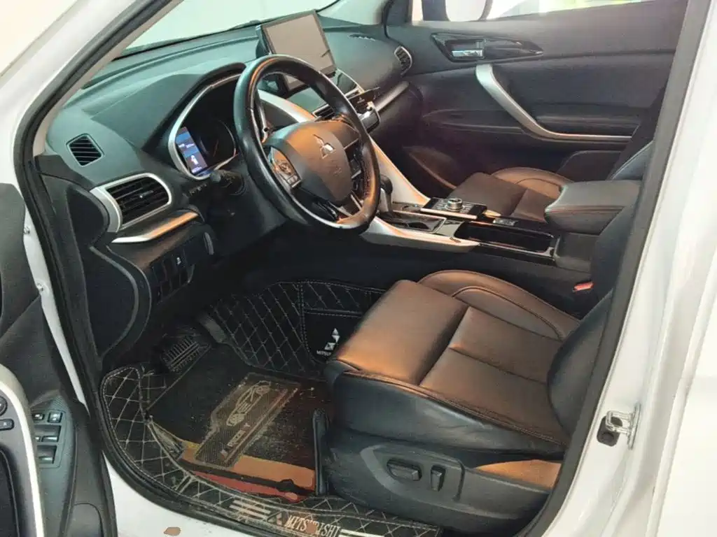 Mitsubishi Eclipse Cross — миниатюра 15