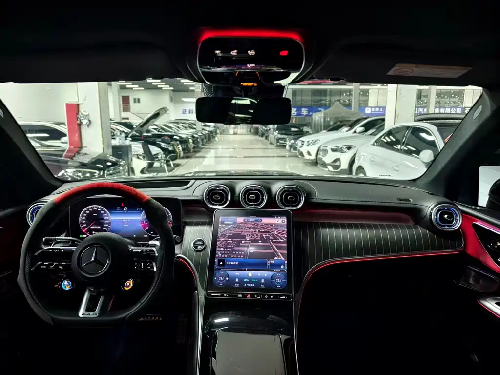 MERCEDES-BENZ GLC AMG