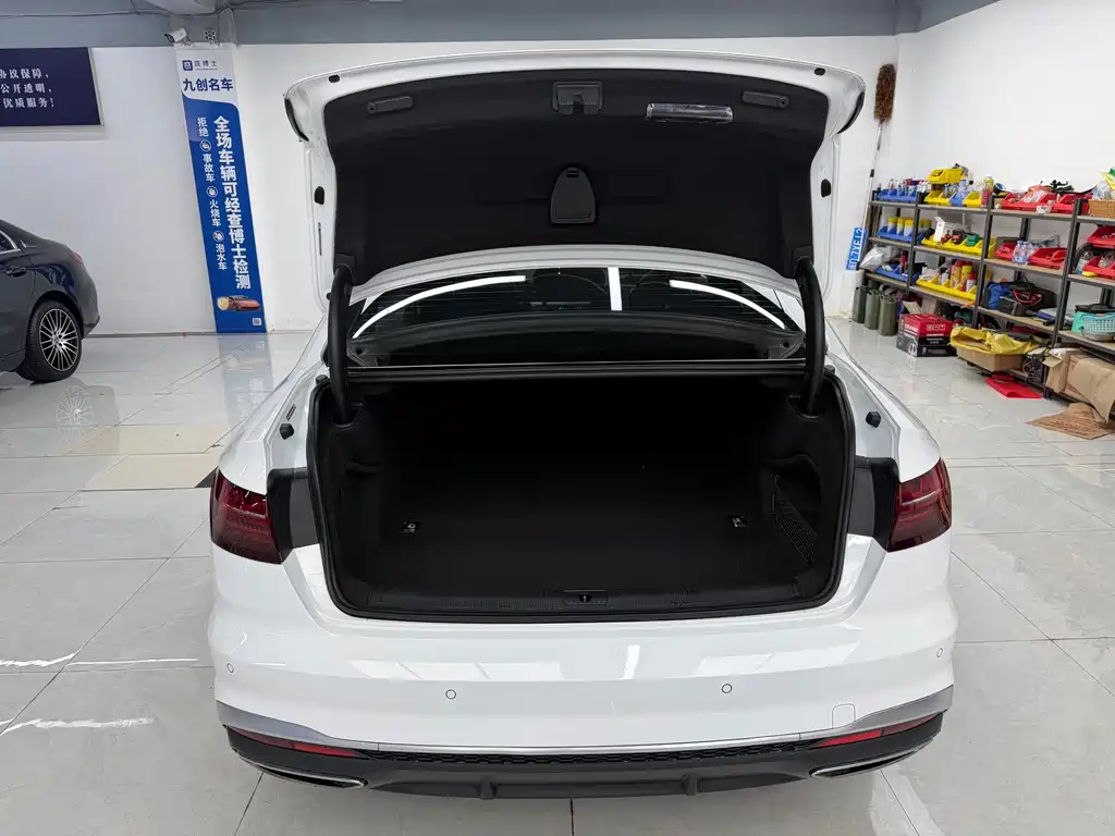 Audi A4L — миниатюра 8