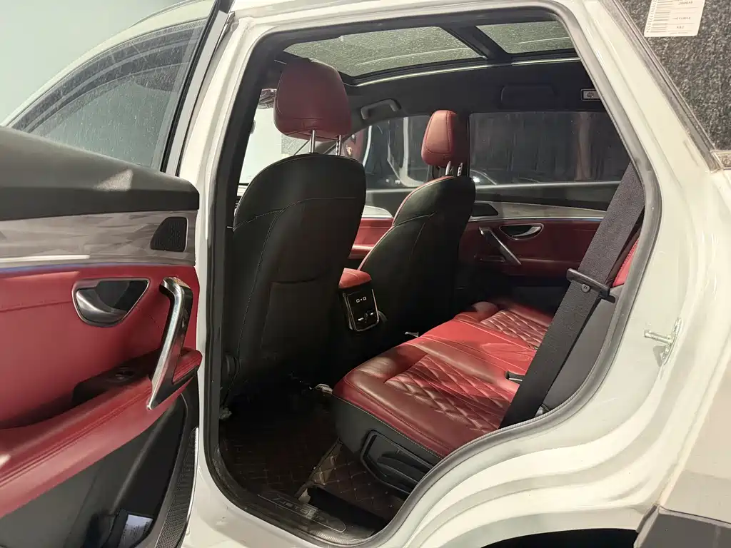 JETOUR X70 PLUS 2023 1.5T DCT Warrior PLUS 7 мест