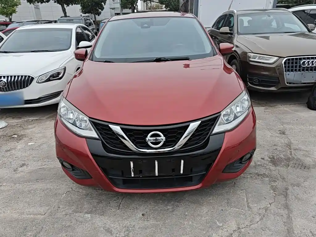Nissan Tiida — миниатюра 3