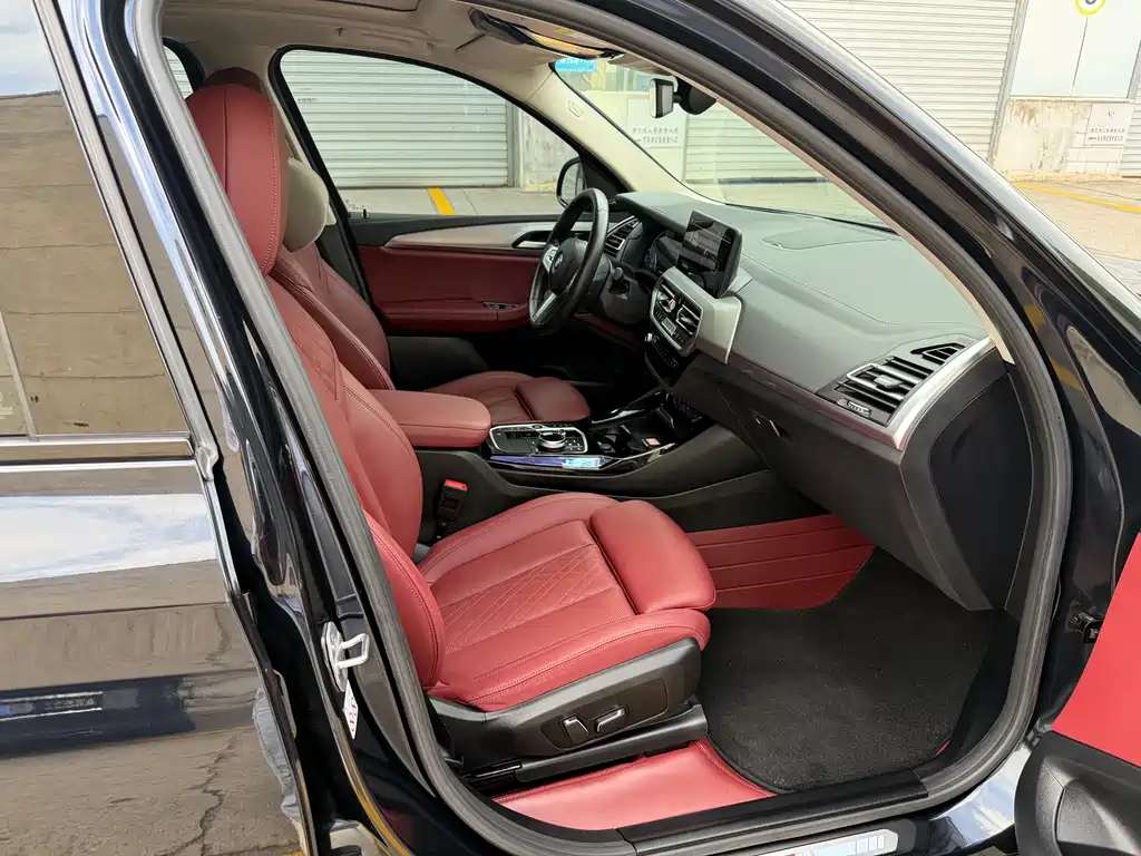 BMW iX3 2023 Lead