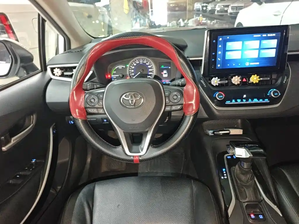 Toyota Corolla — миниатюра 11