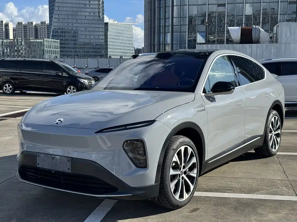 NIO EC7