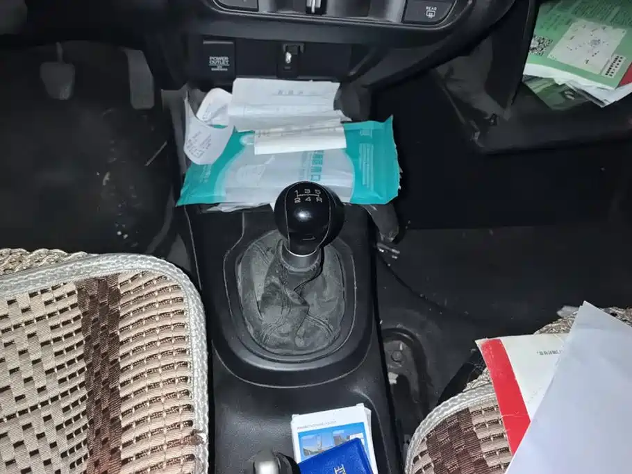 Honda Fit — миниатюра 16