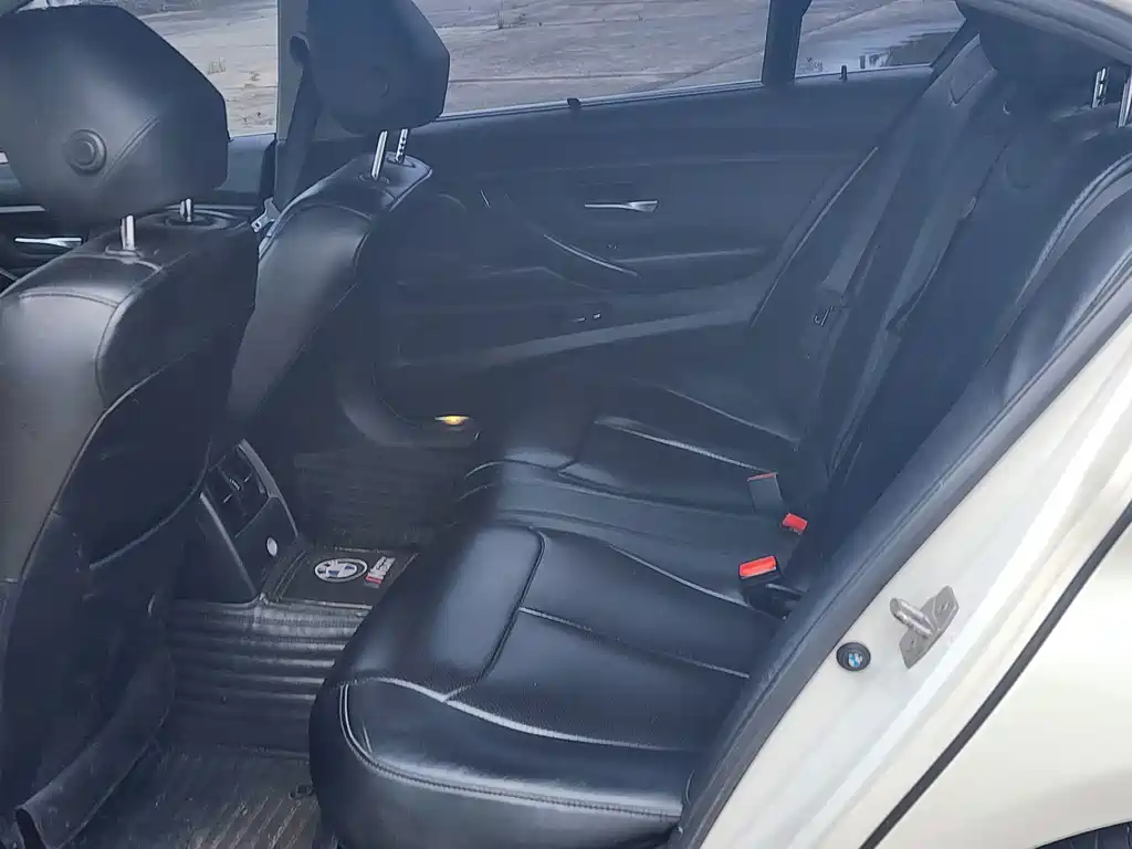 BMW 3 Series — миниатюра 7