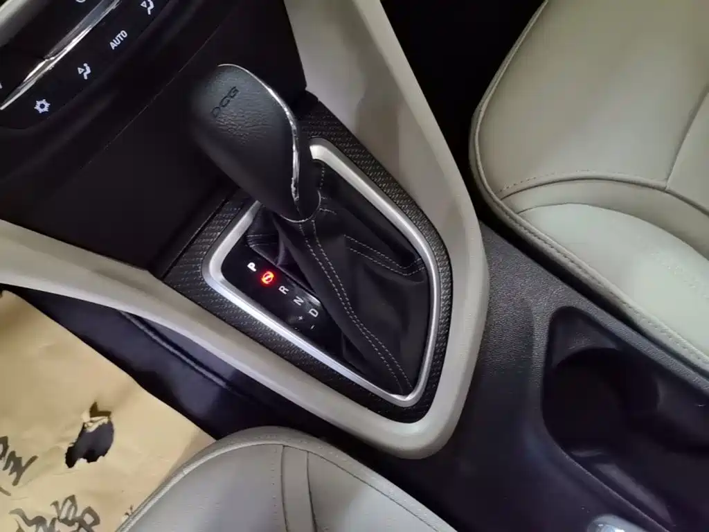 Buick Excelle — миниатюра 14