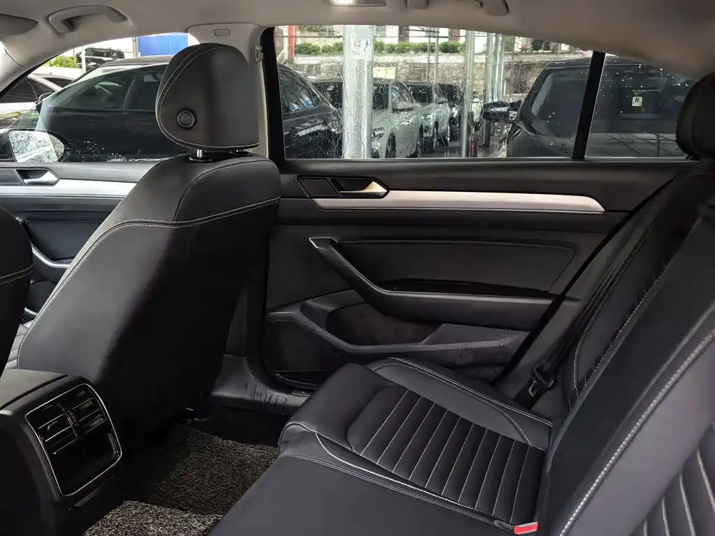 Volkswagen Magotan — миниатюра 7