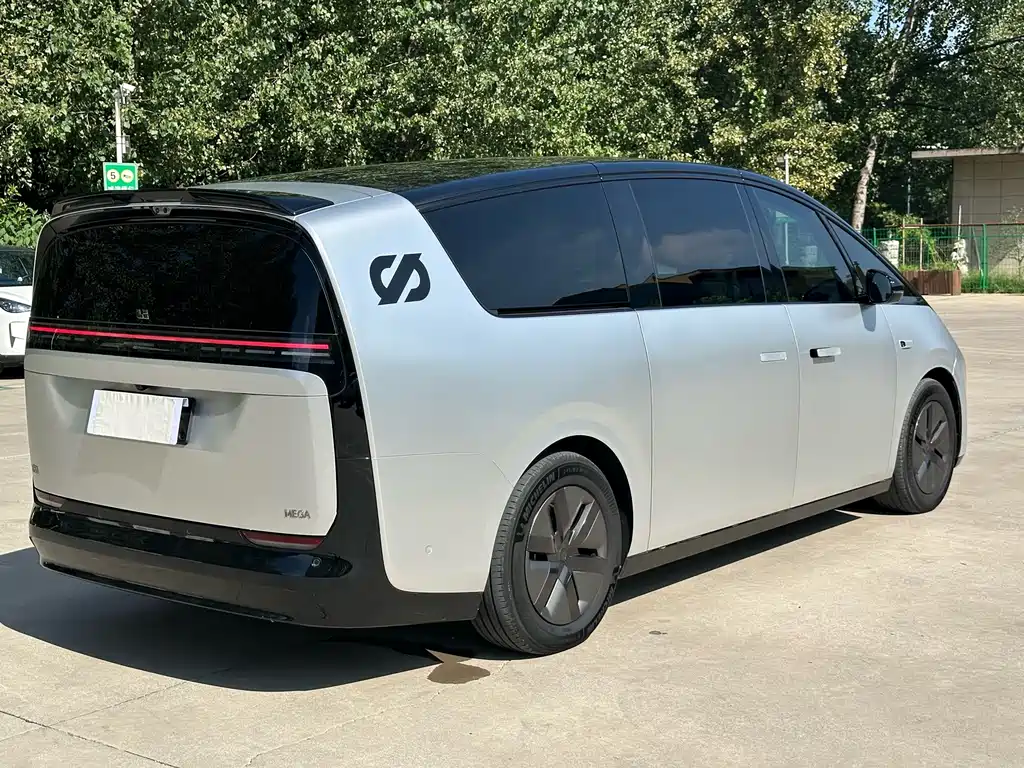 Li Auto Li MEGA — миниатюра 11