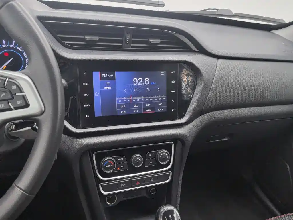 Chery Tiggo 3 — миниатюра 12
