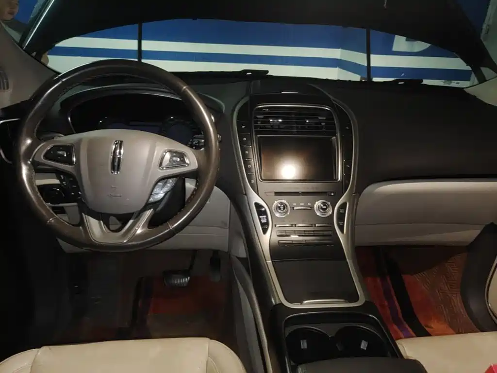 Lincoln MKX — миниатюра 11
