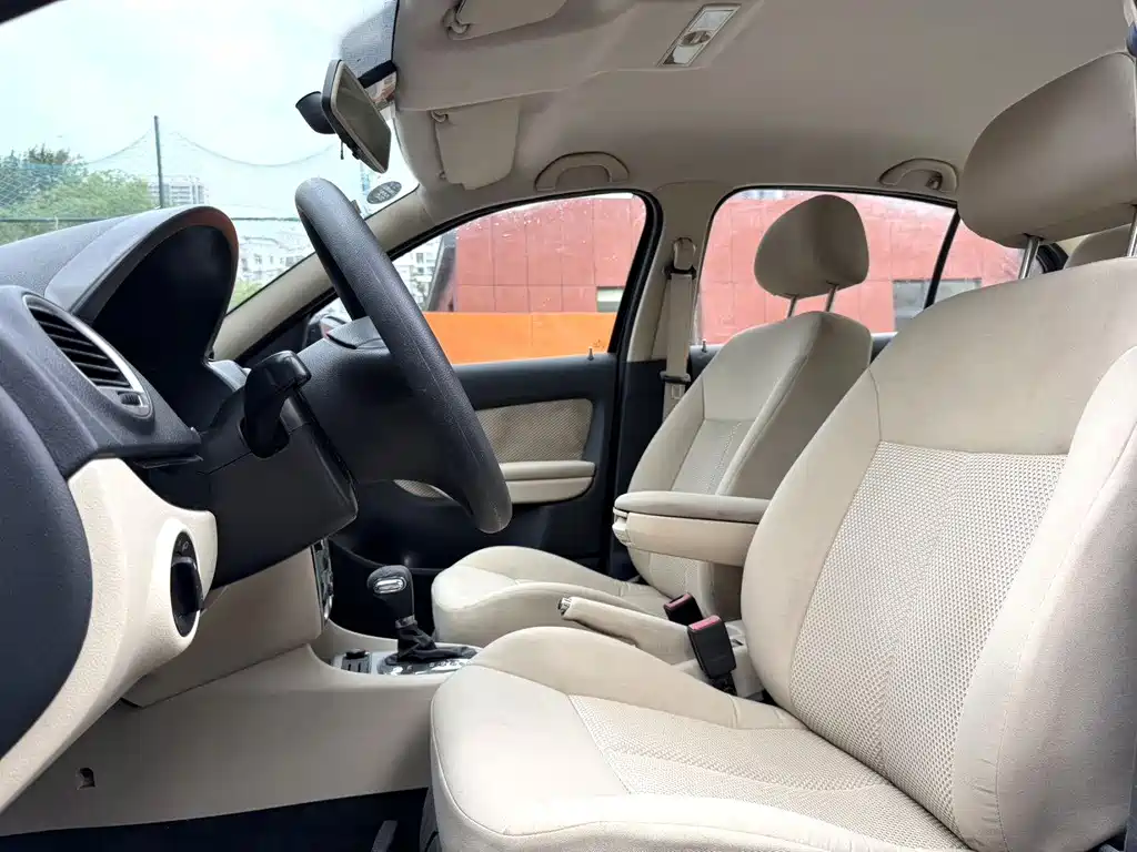 Volkswagen Lavida — миниатюра 5