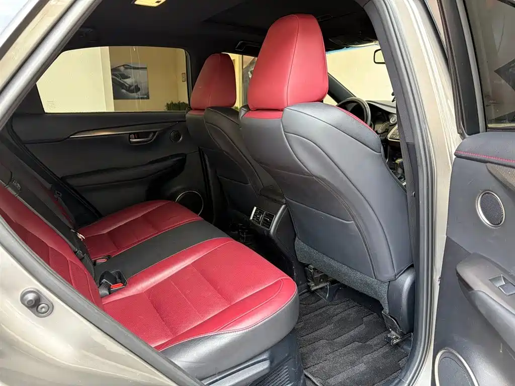 Lexus NX 2015 200t F SPORT