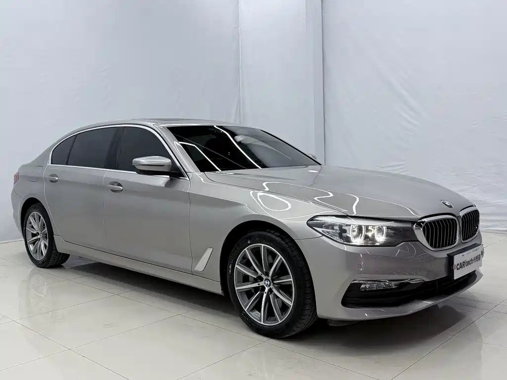 BMW 5 Series — миниатюра 3