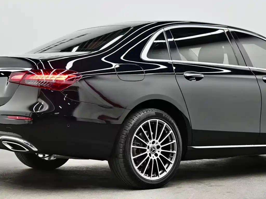 Mercedes-Benz E-Class E 2023 E 260 L