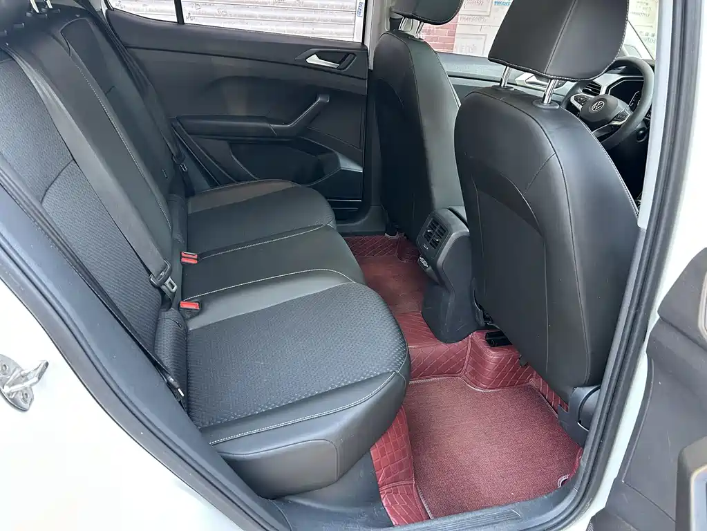 VOLKSWAGEN EXPLORING THE SHADOW