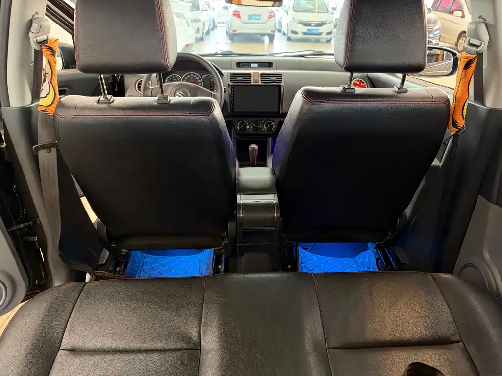 Suzuki Swift — миниатюра 23