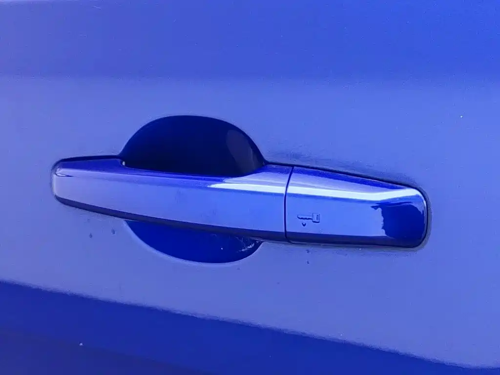Jaguar XEL — миниатюра 18
