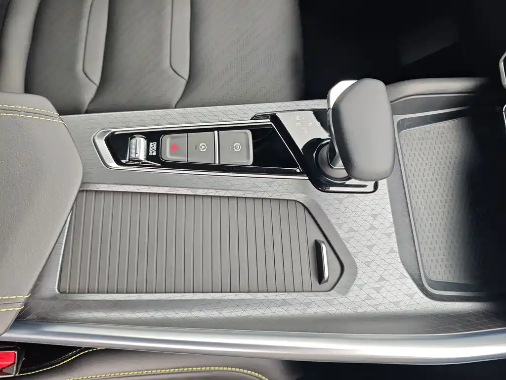 Geely Xingrui — миниатюра 13