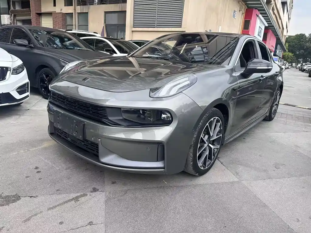 Купить Lynk & Co 03